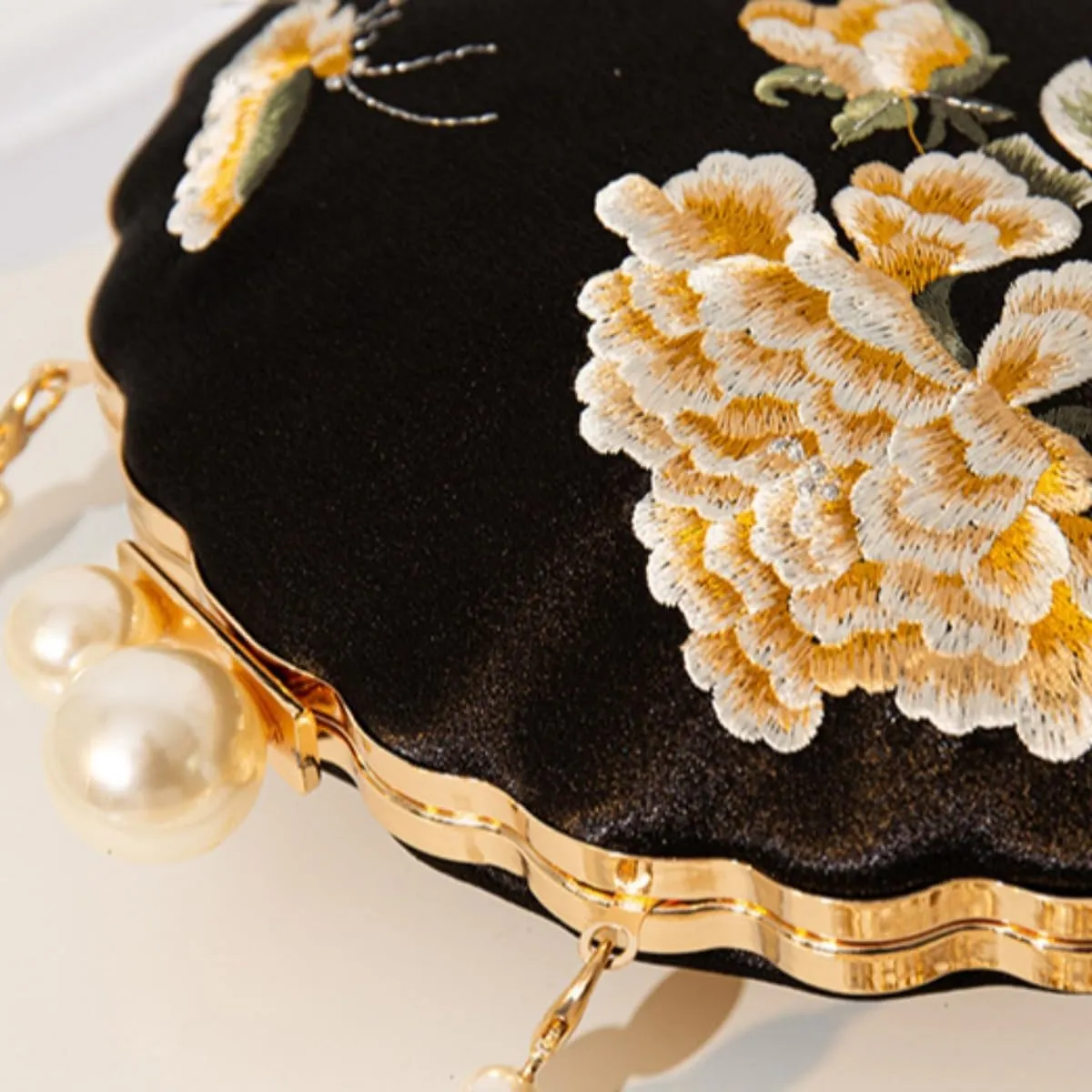 Embroidery Bag Floral Clutch Purse with Pearl Chain for Women Evening Bags and Clutches Chinese Purse