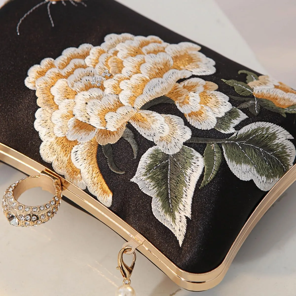 Embroidery Bag Floral Clutch Purse with Pearl Chain for Women Evening Bags and Clutches Chinese Purse