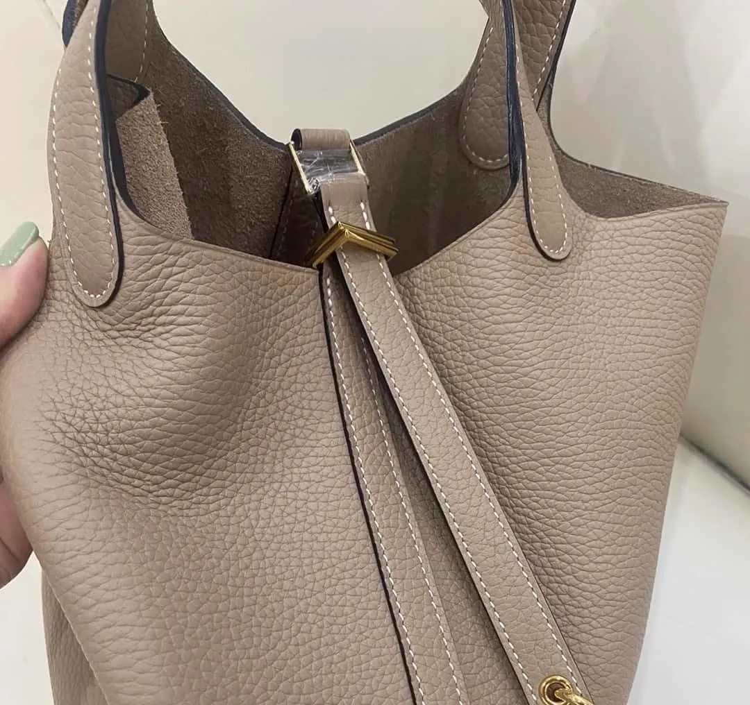 Genuine Leather-Handbags-Elegant & Fashionable-Portable,fashion-Women Bag-Lightweight for Work & Travel