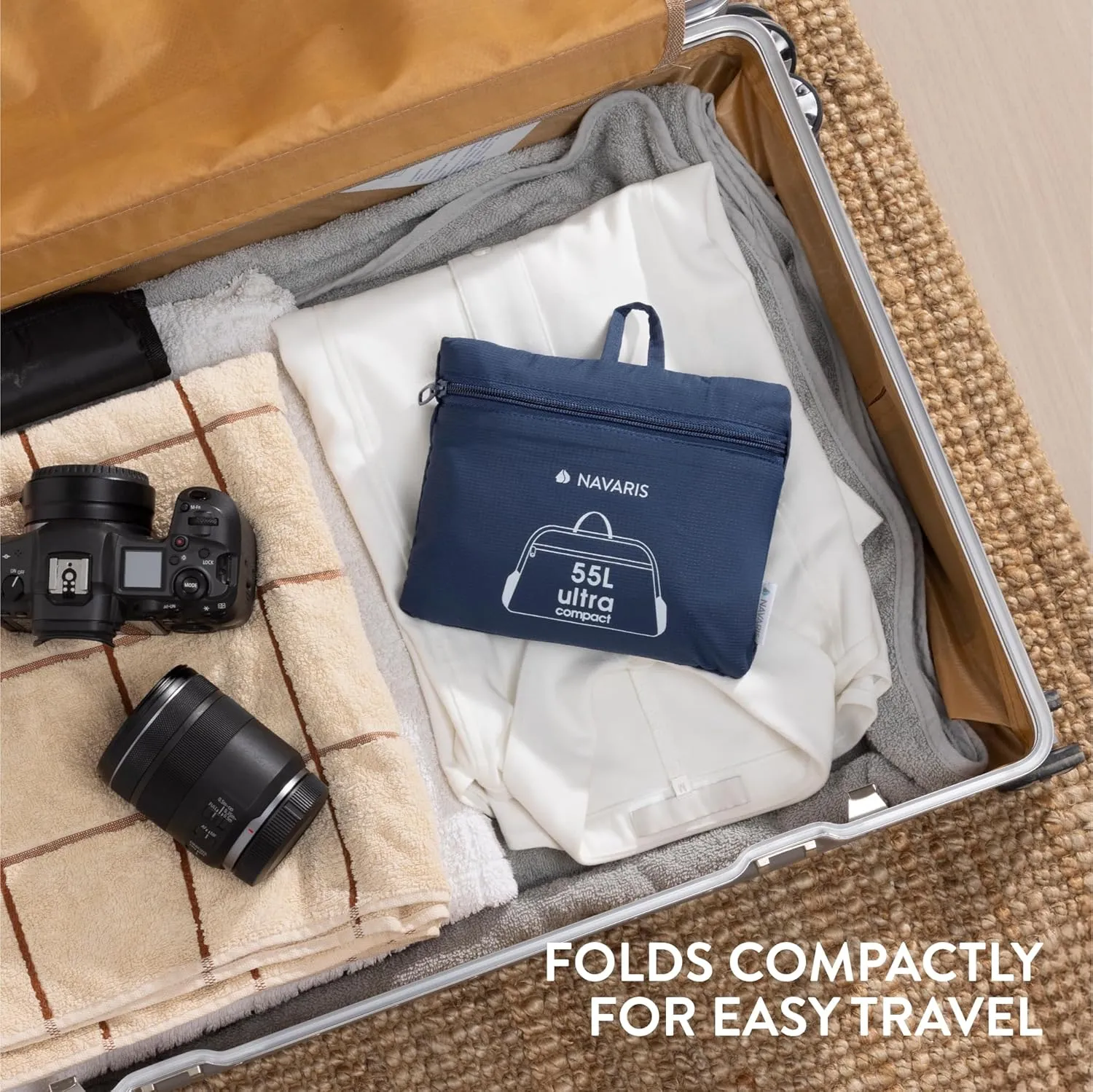 Navaris Travel Bag - Weekend Foldable Holdall - Airline Cabin & Underseat Luggage - Durable & Lightweight - Large Duffle Bags with Pockets & Adjustable Strap - 55L Capacity, Navy
