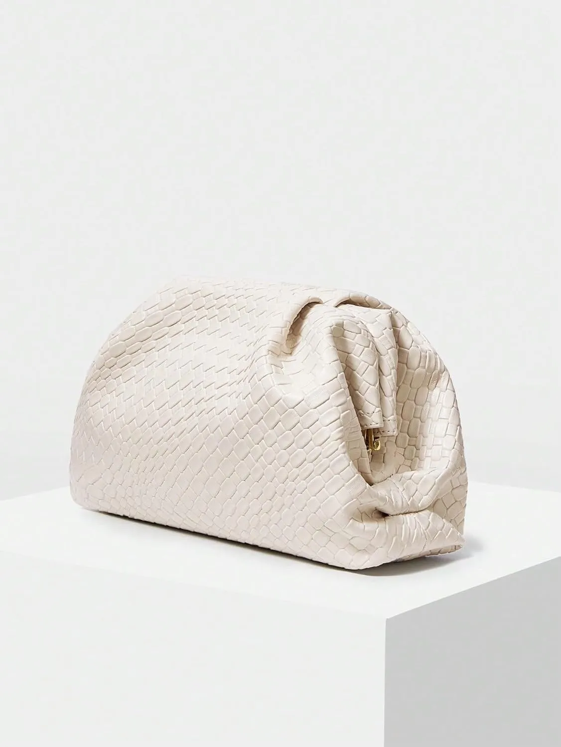 QWINEE Women's Woven Evening Bag Dumpling Clutch Purse No Strap Handbags Elegant Faux PU Leather Clutch Bag