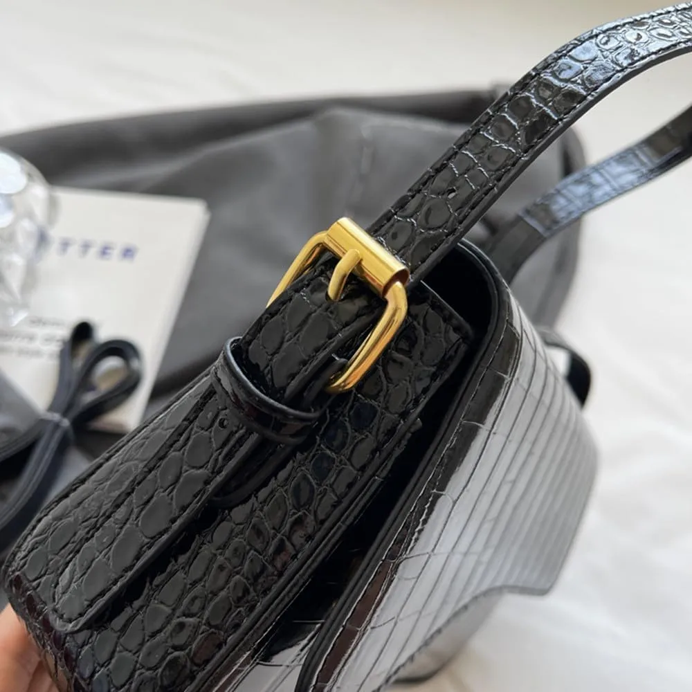 Shoulder Bag for Women Vegan Leather Hobo Handbags Y2K Trendy Saddle Bag Clutch Purse with 2 Removable Strap