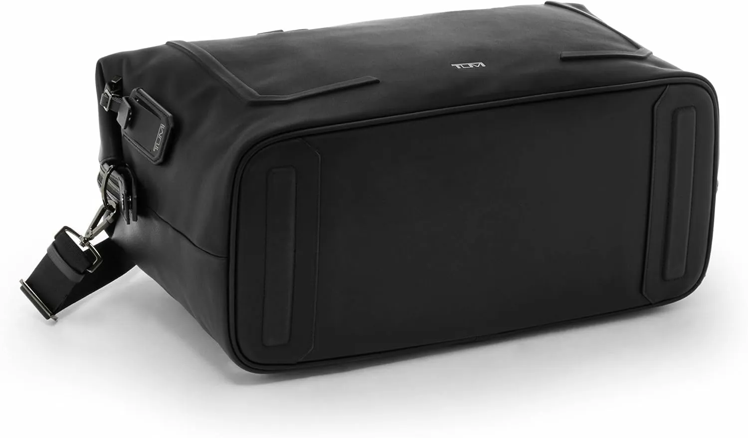 TUMI - Harrison Nelson Duffel - Business Travel Duffel - Convenient Travel Bag with Removable Shoulder Strap, Multiple Pockets - Black Bombe