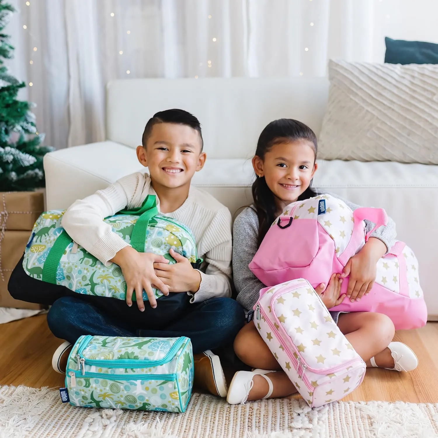 Wildkin Kids Overnighter Duffel Bag – Carry-On Size, Ideal for School & Sleepovers – Wild Animals
